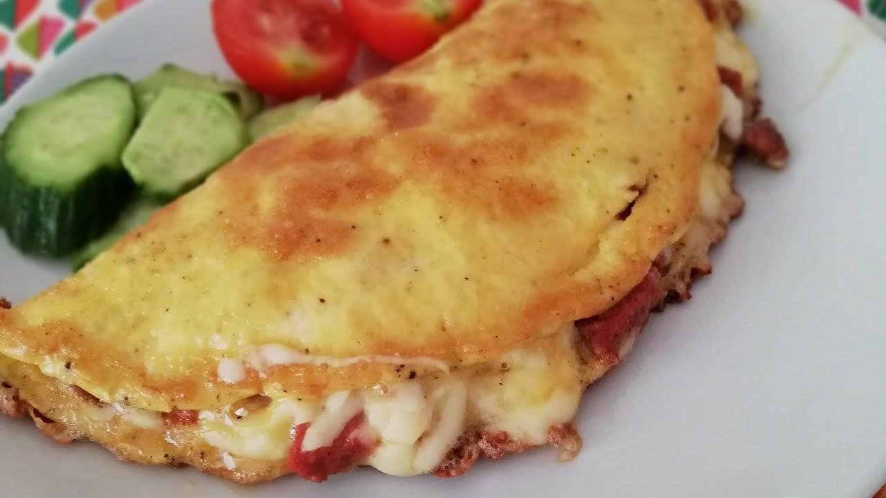 SUCUKLU KAŞARLI OMLET